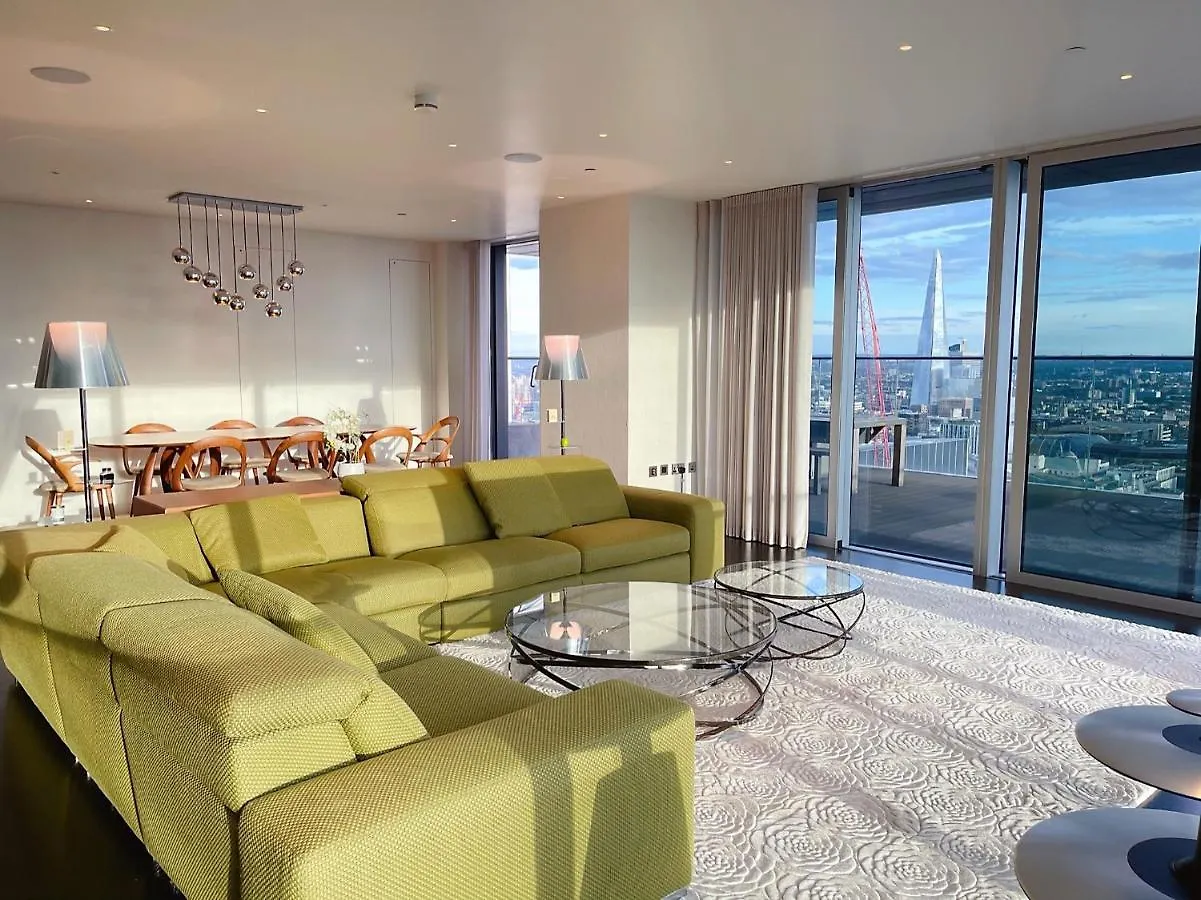 One Bedroom In Luxury Apartment On 30Th Floor In Central London With Breathtaking Skyline View Of Major Landmarks In London contacts